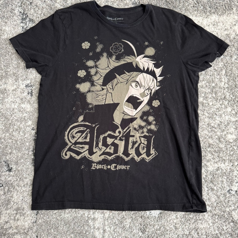 Asta Black Graphic Tee - Black Clover Anime Shirt men’s size Large